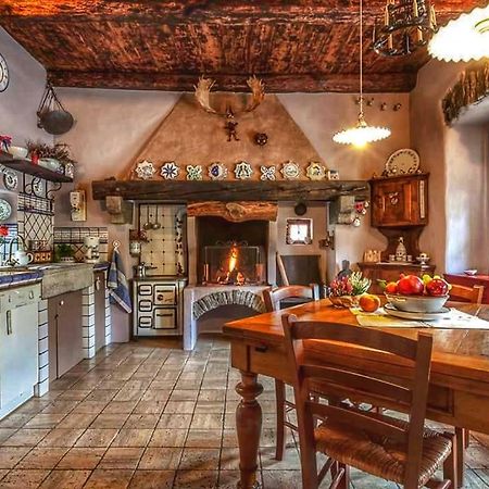 B&B Dove Comincia La Bella Italia Beura Exterior photo